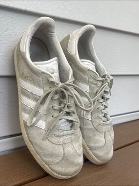Womens size 9.5 size 10 adidas gazelle light mint green mens 8.5 like samba